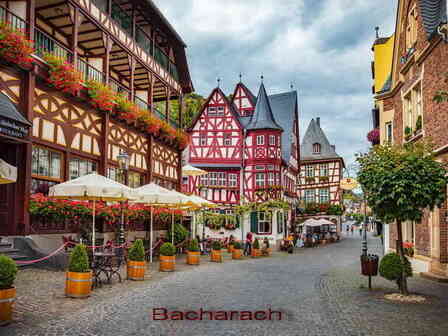 Gade i Bacharach ved Rhinen Gade i Bacharach ved Rhinen